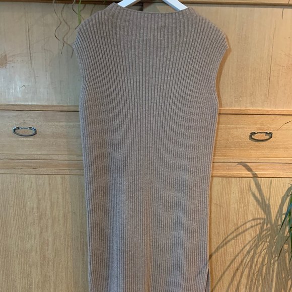 J.O.A Los Angeles- ribbed mock neck sweater dress - Picture 2 of 3